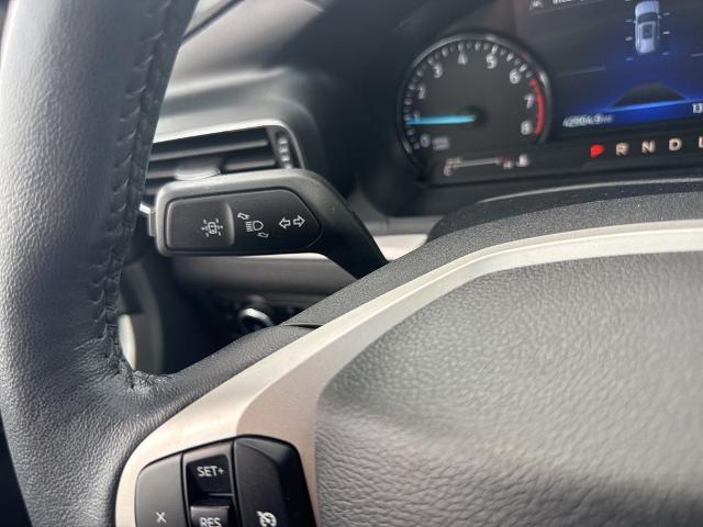2023 Ford Explorer - $32,300