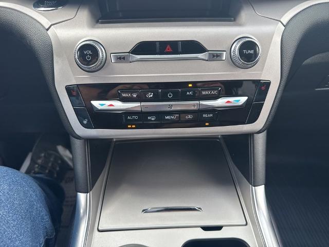 2023 Ford Explorer - $32,300