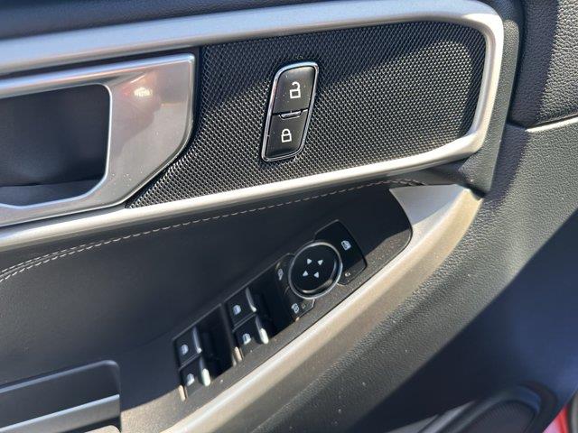 2023 Ford Explorer - $32,614