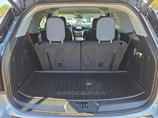2023 Ford Explorer - $33,975