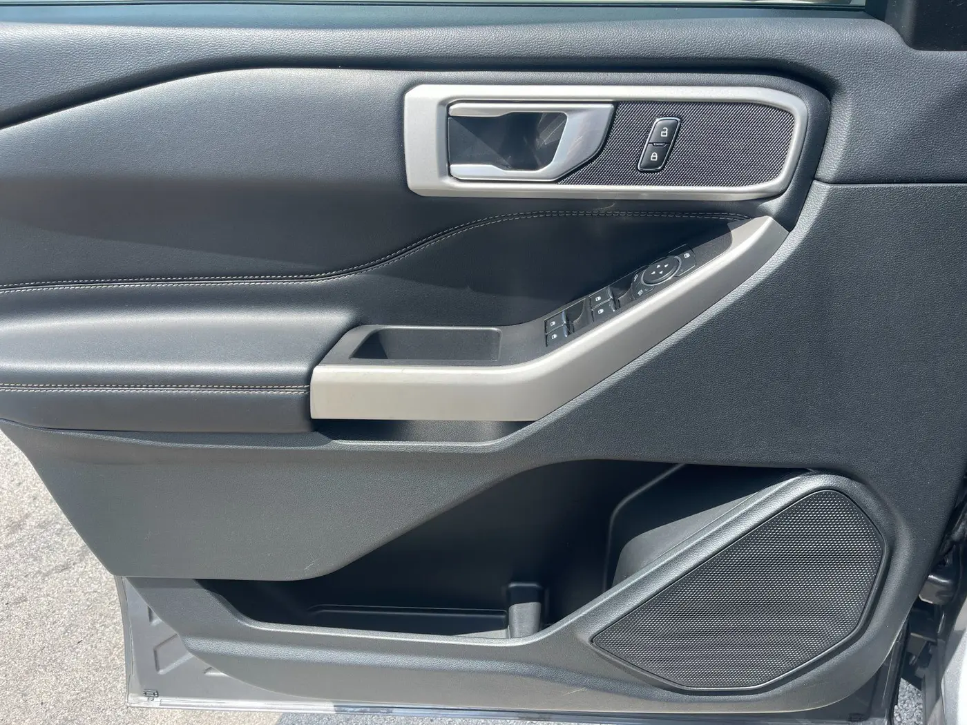 2023 Ford Explorer - $28,006