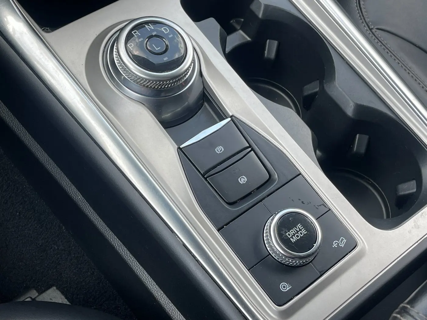 2023 Ford Explorer - $28,006