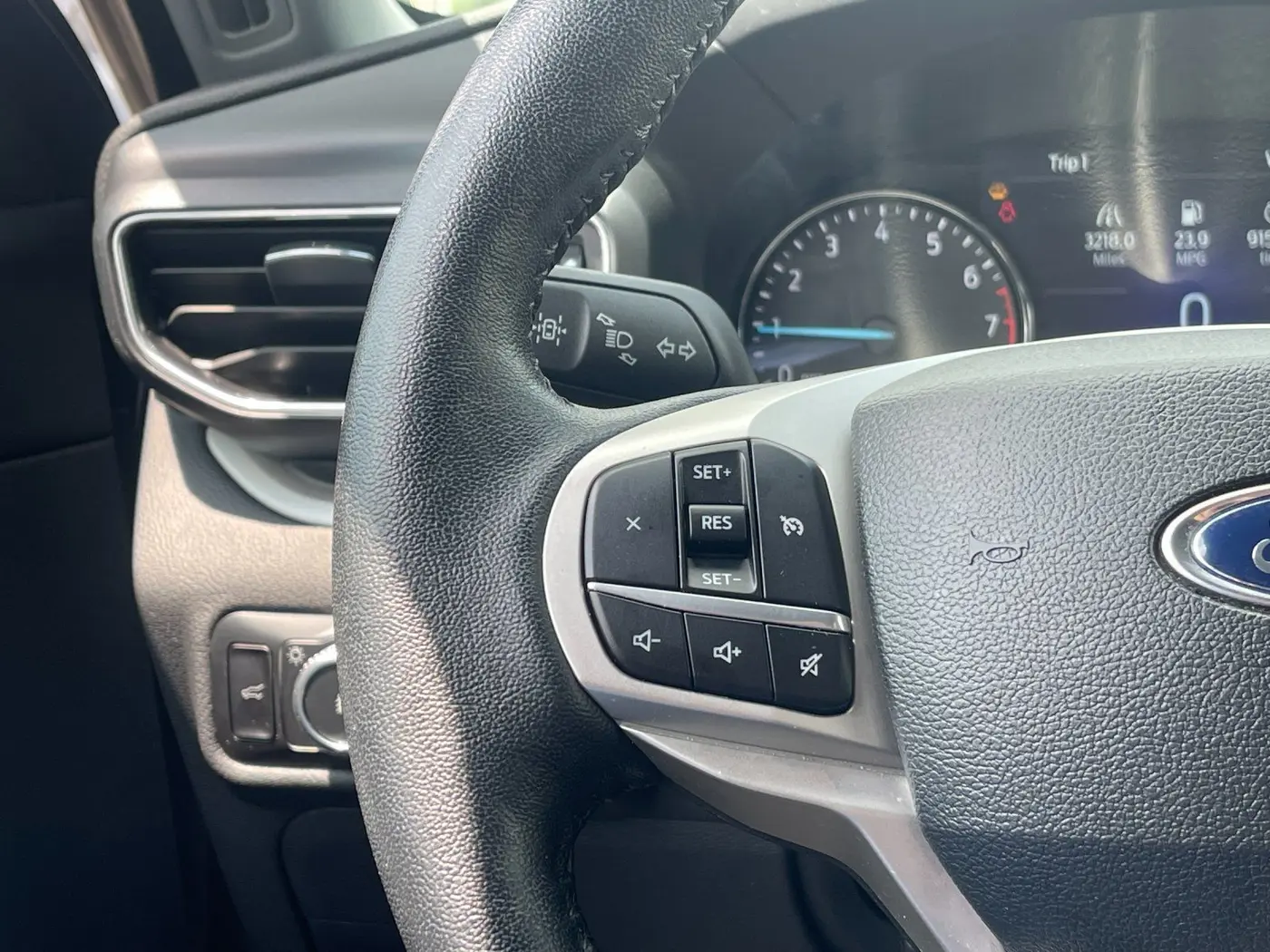 2023 Ford Explorer - $28,006