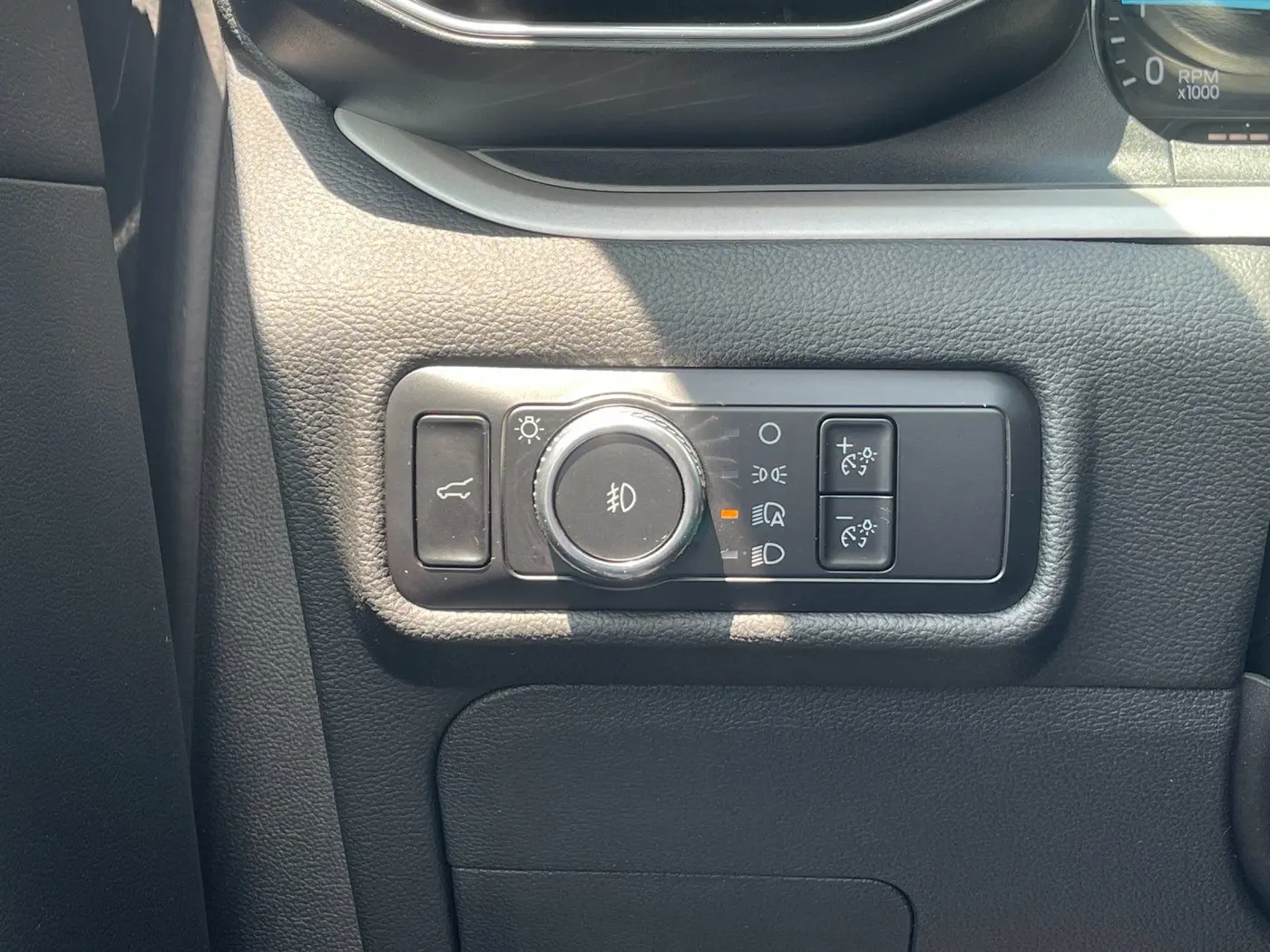 2023 Ford Explorer - $28,006