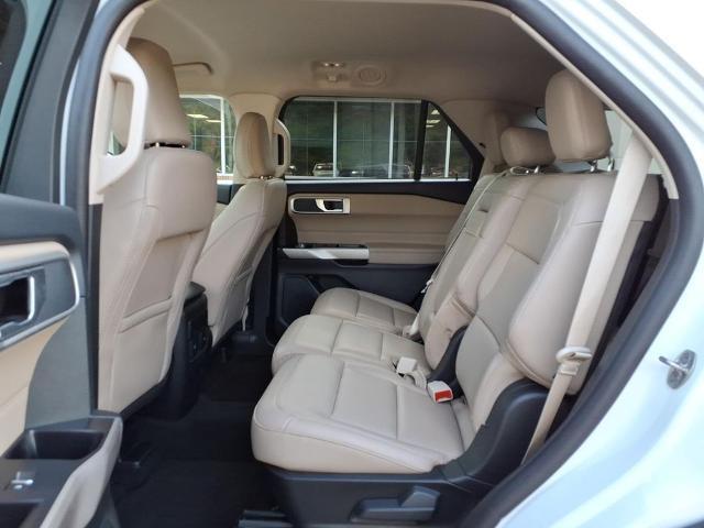 2023 Ford Explorer - $28,999