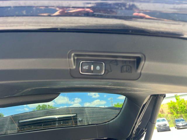 2023 Ford Explorer - $25,457