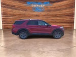 2023 Explorer Thumbnail 5