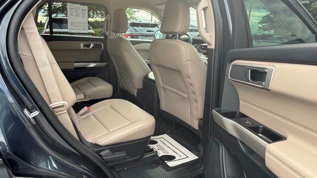 2023 Ford Explorer - $31,990