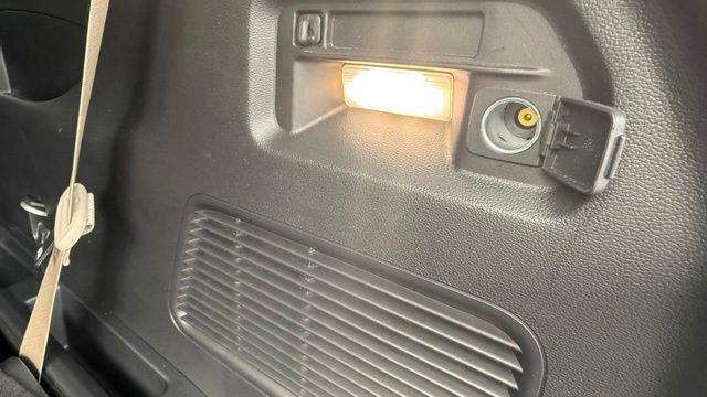 2023 Ford Explorer - $31,990