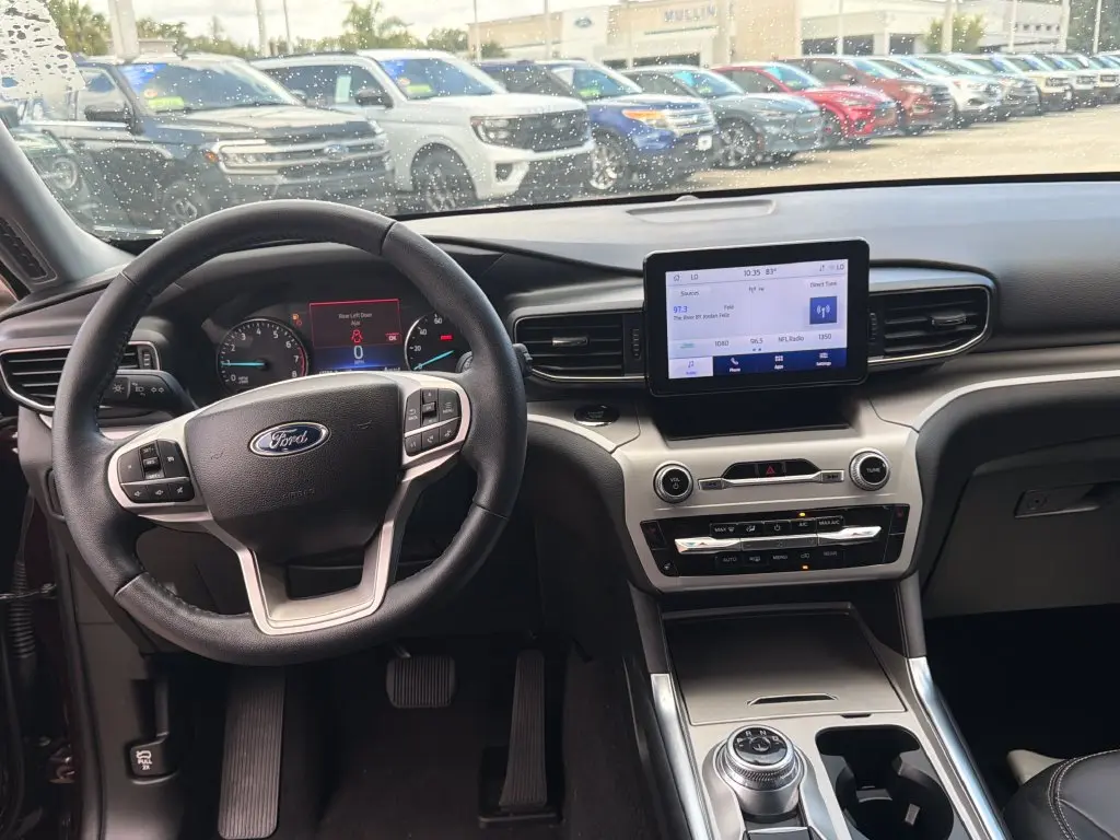2023 Ford Explorer - $29,200