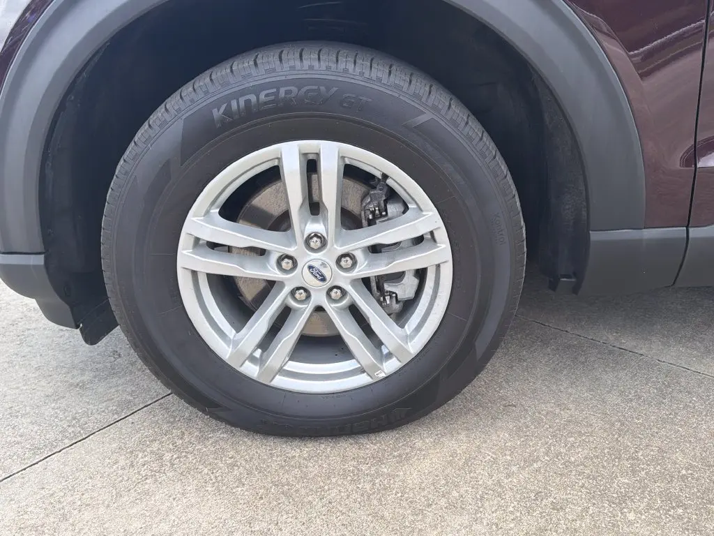 2023 Ford Explorer - $29,200