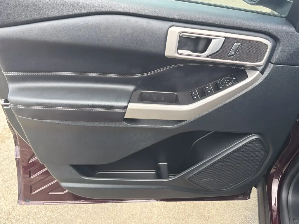 2023 Ford Explorer - $29,200