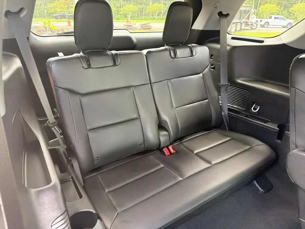 2023 Ford Explorer - $29,200