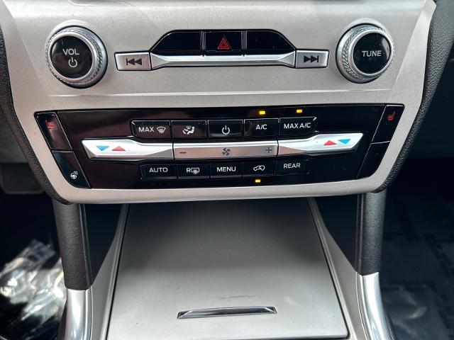 2023 Ford Explorer - $29,495