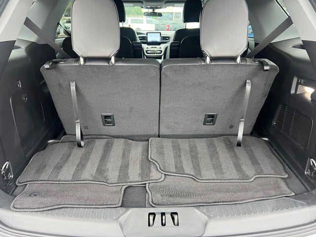 2023 Ford Explorer - $28,715