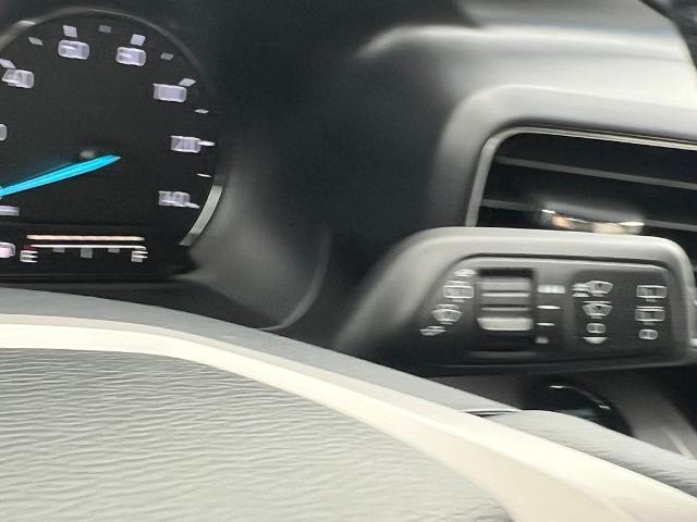 2023 Ford Explorer - $29,500
