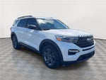 2023 Explorer Thumbnail 3