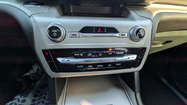 2024 Ford Explorer - $35,627