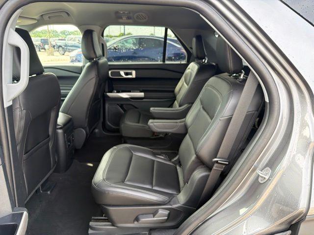 2024 Ford Explorer - $35,995