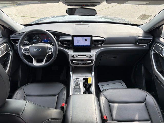 2024 Ford Explorer - $35,995