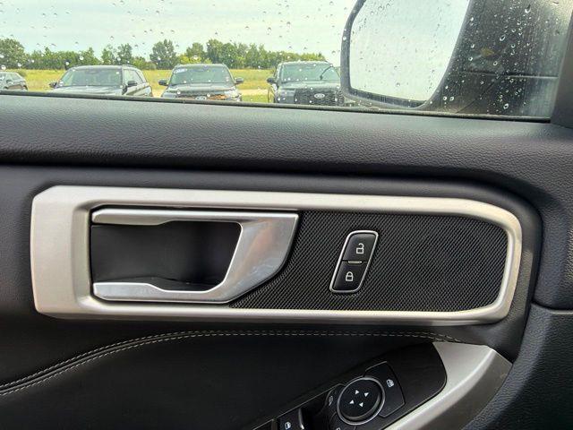 2024 Ford Explorer - $35,995