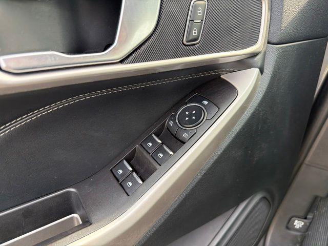 2024 Ford Explorer - $35,995