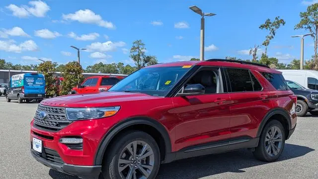 2024 Ford Explorer XLT