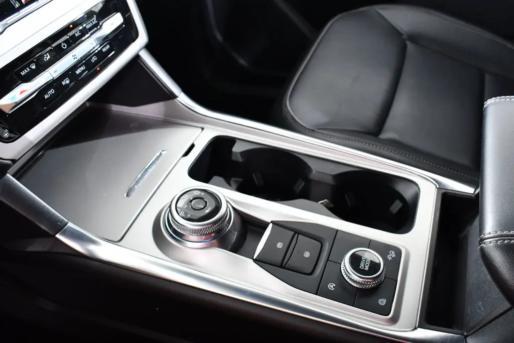 2024 Ford Explorer - $31,755