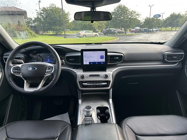 2024 Ford Explorer XLT — photo 1 of 24