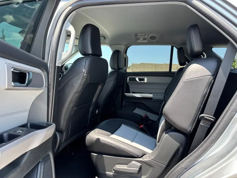 2024 Ford Explorer - $36,500