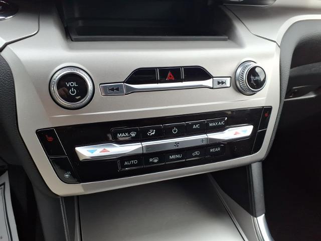 2021 Ford Explorer - $19,980