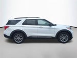 2022 Explorer Thumbnail 6