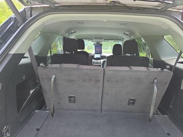 2022 Ford Explorer - $25,995