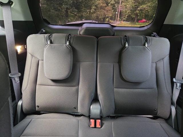2022 Ford Explorer - $25,995