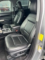 2022 Explorer Thumbnail 13