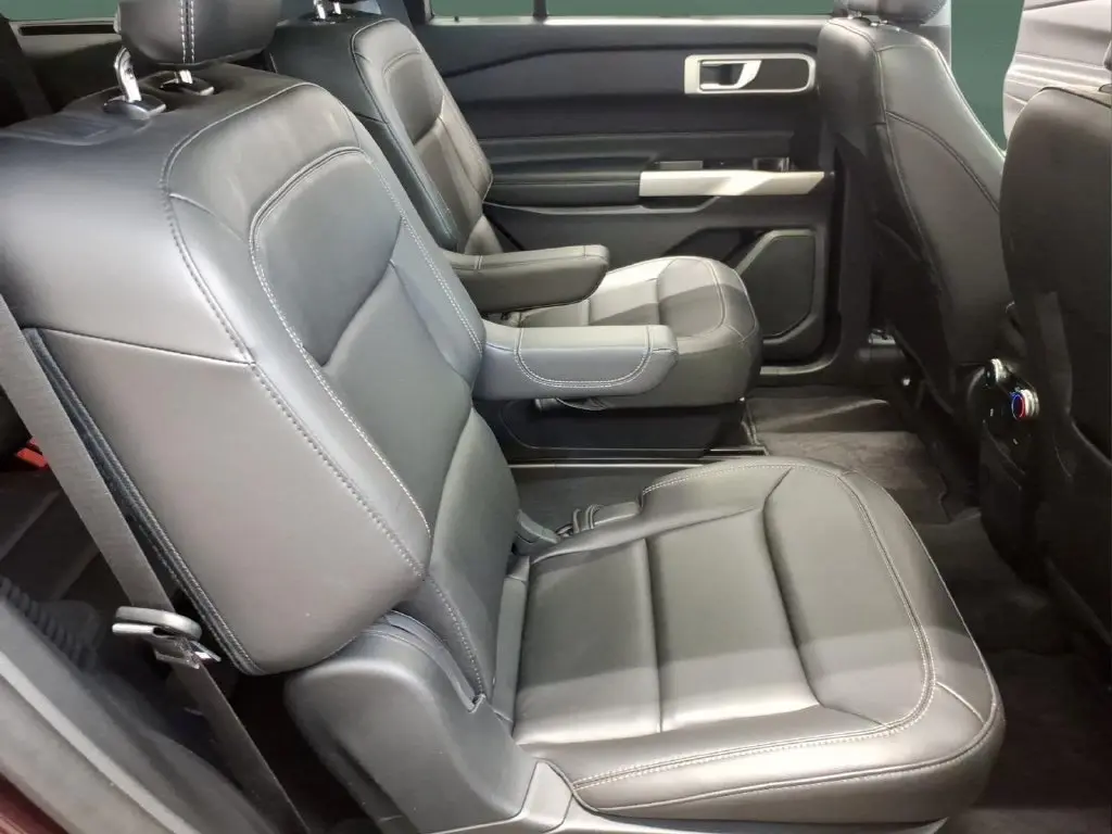 2023 Ford Explorer - $27,995