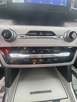 2023 Explorer Thumbnail 19