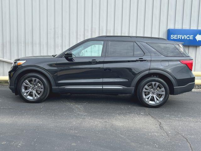 2023 Ford Explorer - $33,998