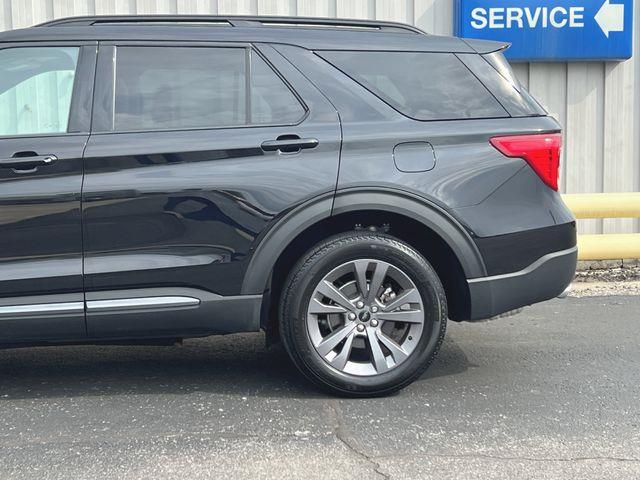 2023 Ford Explorer - $33,998