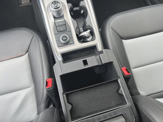 2023 Ford Explorer - $33,998