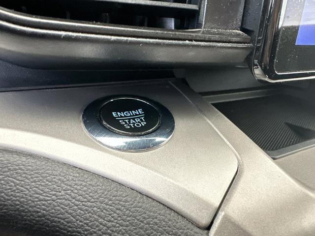 2023 Ford Explorer - $27,500