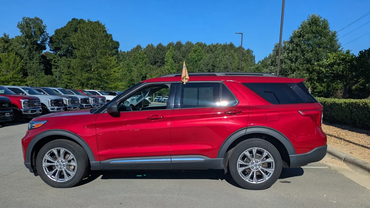 2023 Ford Explorer XLT