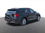2023 Explorer Thumbnail 3
