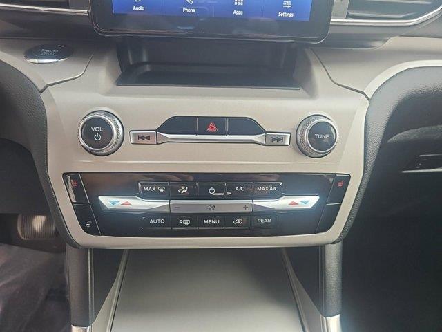 2023 Ford Explorer - $32,998