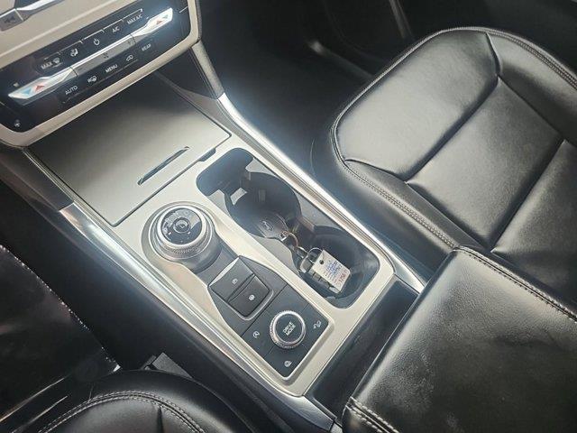 2023 Ford Explorer - $32,998