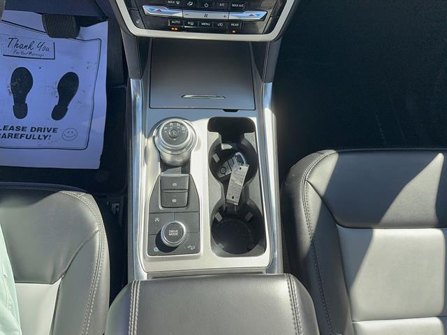 2023 Ford Explorer - $29,290