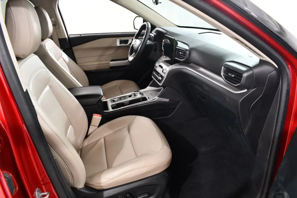 2024 Ford Explorer - $32,755