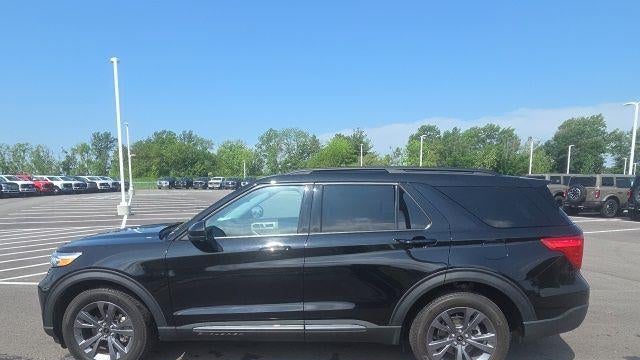 2024 Ford Explorer XLT