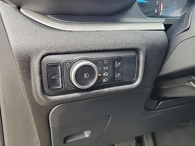 2024 Ford Explorer - $30,863