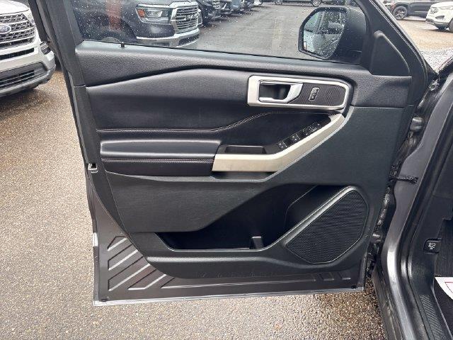 2021 Ford Explorer - $18,979